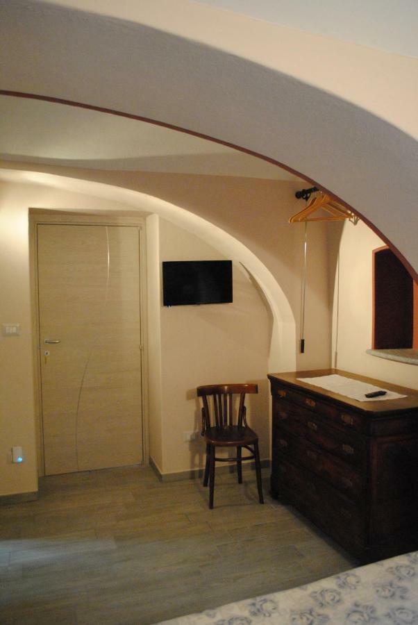 B&B Gioann Dronero Bagian luar foto